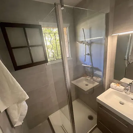 Apartamento Avec Terrasse Et Piscine A Saint-raphael - Fr-1-226a-153 *